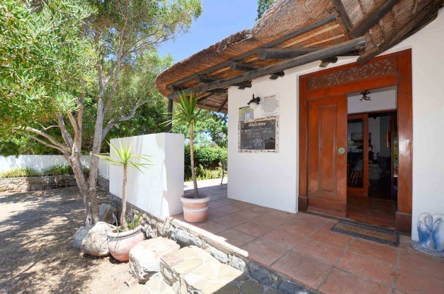 7 Bedroom Property for Sale in Westcliff Western Cape